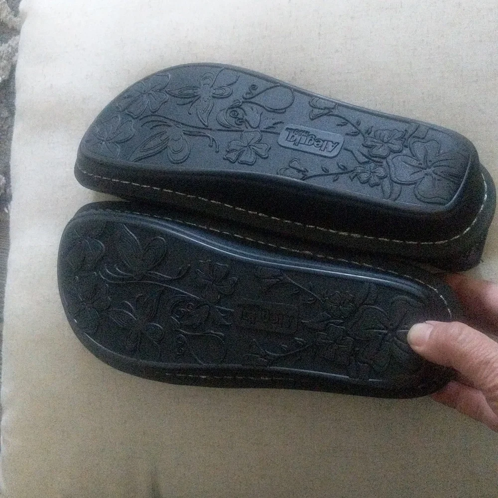 Alegria nursing shoes size 38. - Picture 2 of 3